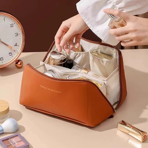 Custom Logo PU Leather Cosmetic Bag with Zipper Closure Eco-Friendly and Durable Pillow Makeup Case with Handle Fashion Style